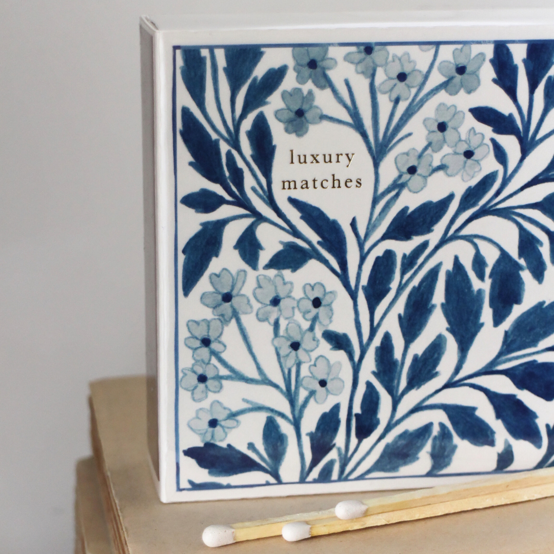 Allumettes Archivist Gallery : "Fleurs bleues" de Wanderlust Paper Co.