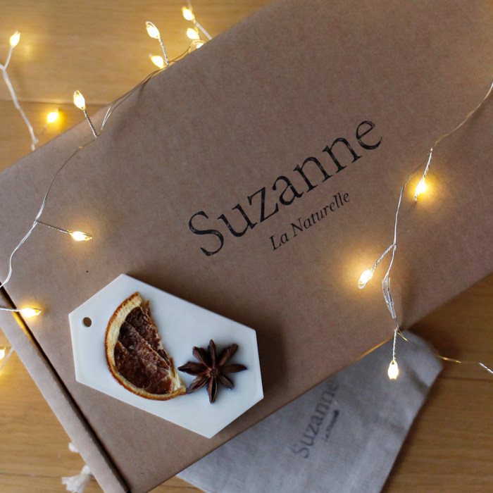 Le Coffret de Noël de Suzanne : La bougie & les palets de saison