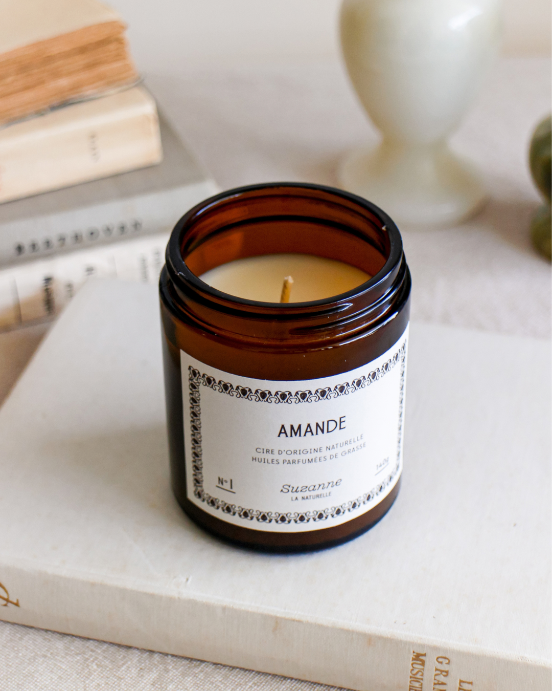 Bougie n°1: L'Amande