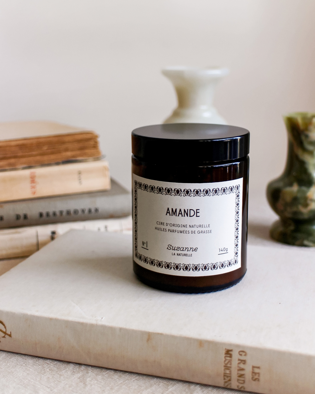 Bougie n°1: L'Amande