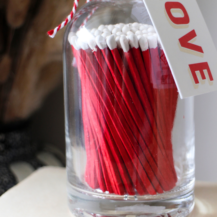 Allumettes Archivist Gallery : "Amour" en bouteille